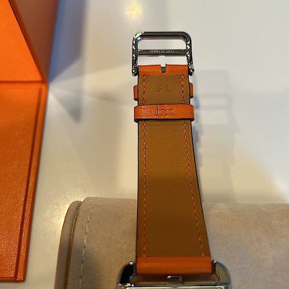Authentic HERMES 31MM Cape Cod Watch. - Picture 6 of 9
